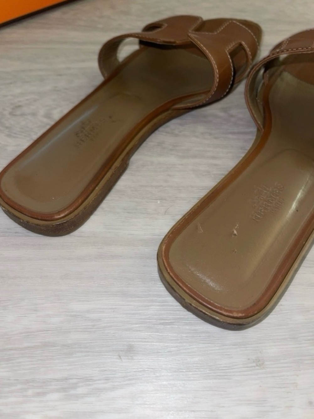 Hermes Brown Oran Leather Slide Sandals - Picture 3 of 11
